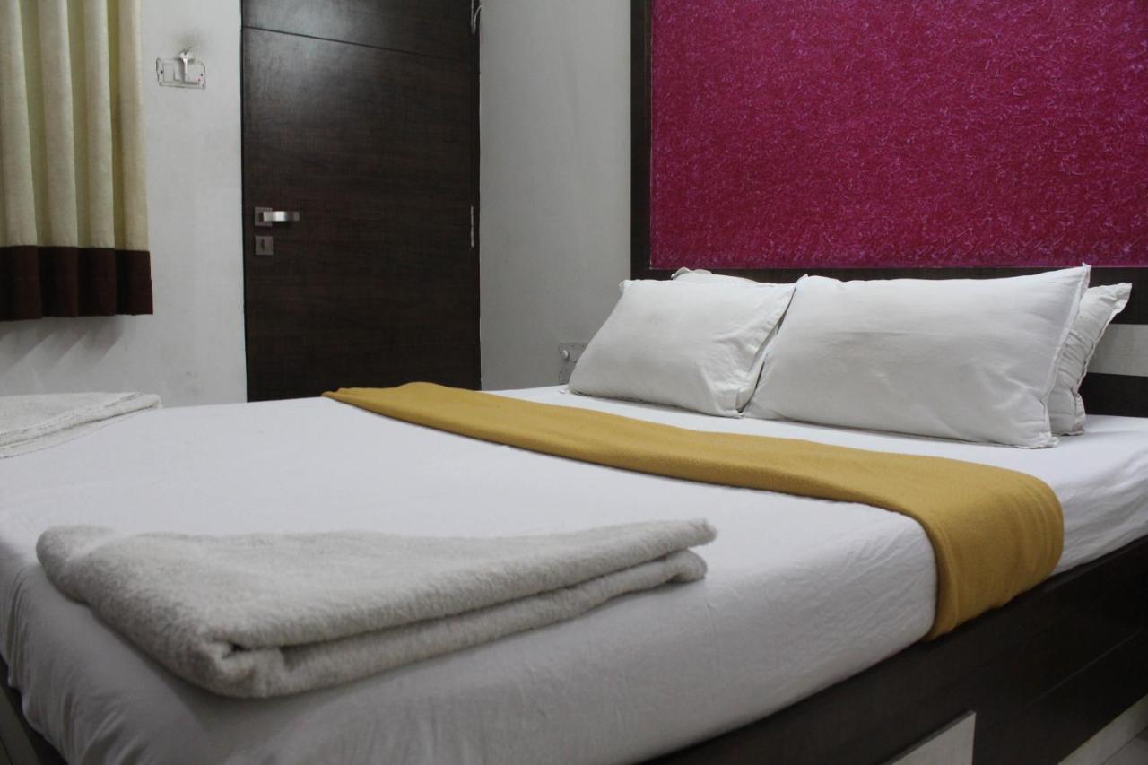 Hotel Ambica Даман Экстерьер фото